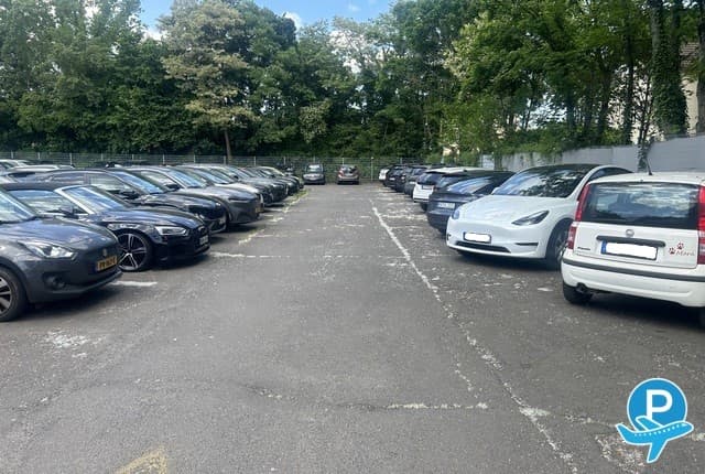 SafeParken Köln - Troisdorf, Louis-Mannstaedt-Str.37 1