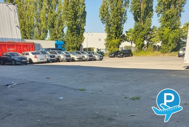 Hello Park Roissy - Louvres, 32 Avenue de la Gare 2