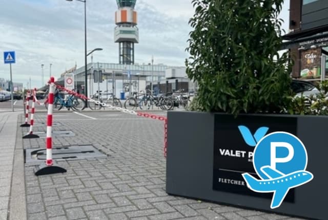 Valet Parking Rotterdam Airport - Rotterdam, Rotterdam Airportplein 55 1