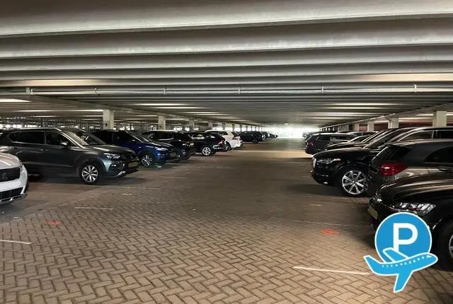 The Valet Guys - Schiphol, Vertrekpassage 2