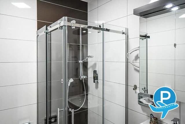 Mein Flughafenparkplatz P3 Double Room - Kelsterbach, Am Weiher 16 7