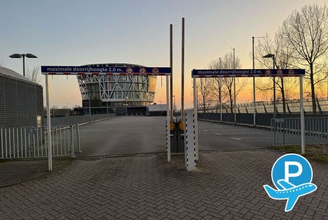 Terminal Parking Schiphol - Roelofarendsveen, Het oog 1 1