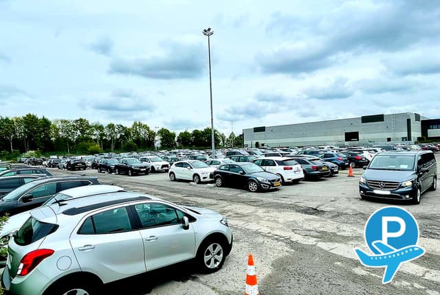 Aeropark Charleroi Low Cost - Gosselies, Avenue Jean Mermoz 29T 1