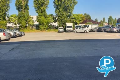 Hello Park Roissy - Louvres, 32 Avenue de la Gare 3